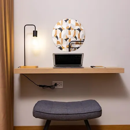 דירה Stylish 'photo Booth' With An Amazing Location