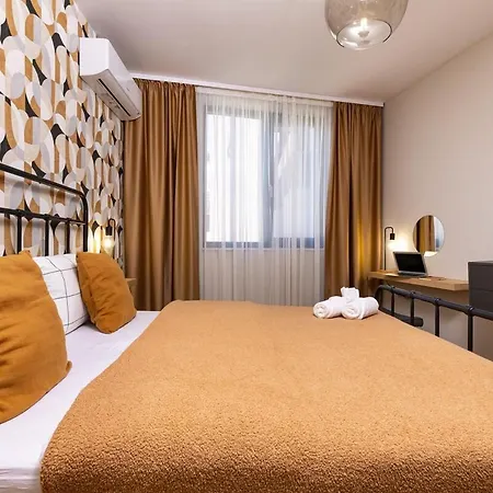 Stylish 'photo Booth' With An Amazing Location דירה