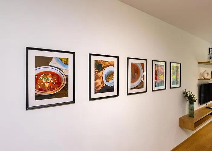 Stylish 'photo Booth' With An Amazing Location Пловдив