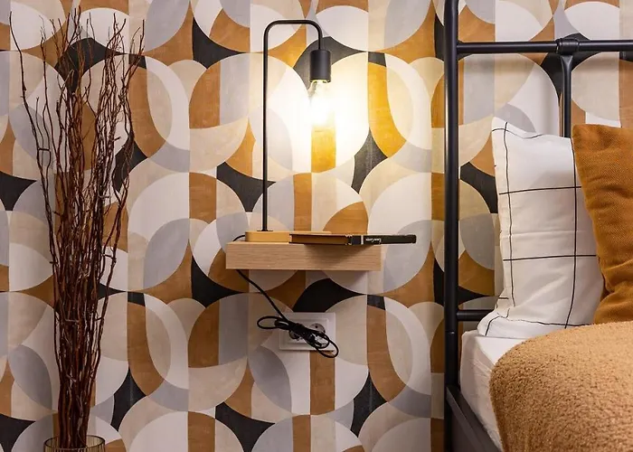 Stylish 'photo Booth' With An Amazing Location Апартамент