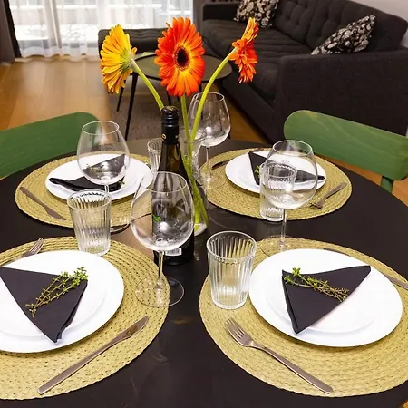 Stylish 'photo Booth' With An Amazing Location